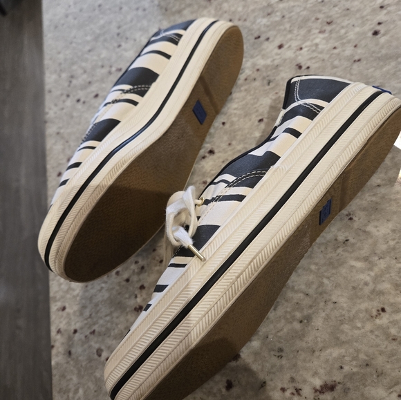 Kate Spade black and white striped sneakers - Picture 2 of 3